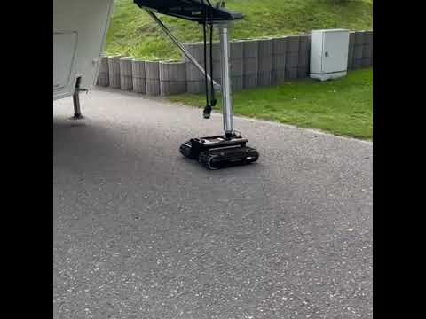 Campingvogn manøvreres på plads