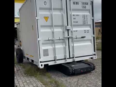 Containerhjørne løftes med Titan-larvefod